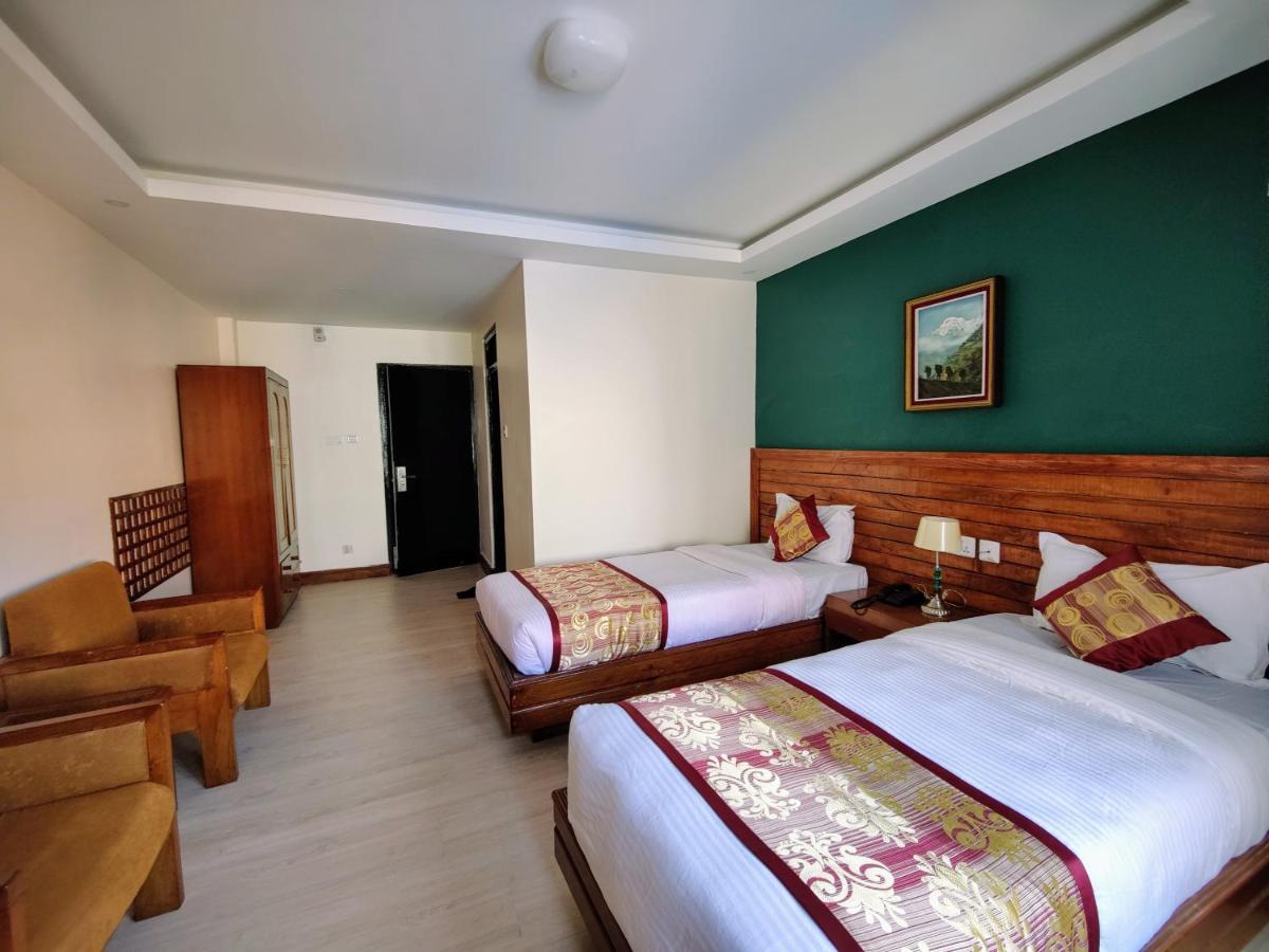 Hotel Tulsi Pokhara Bagian luar foto