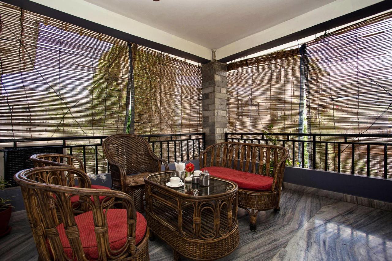 Hotel Tulsi Pokhara Bagian luar foto