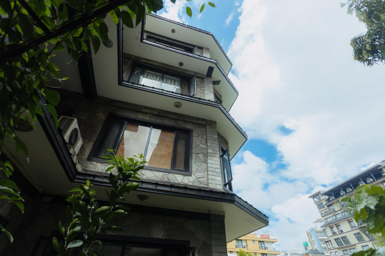 Hotel Tulsi Pokhara Bagian luar foto