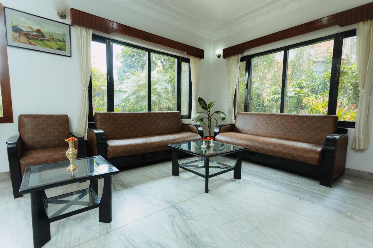 Hotel Tulsi Pokhara Bagian luar foto