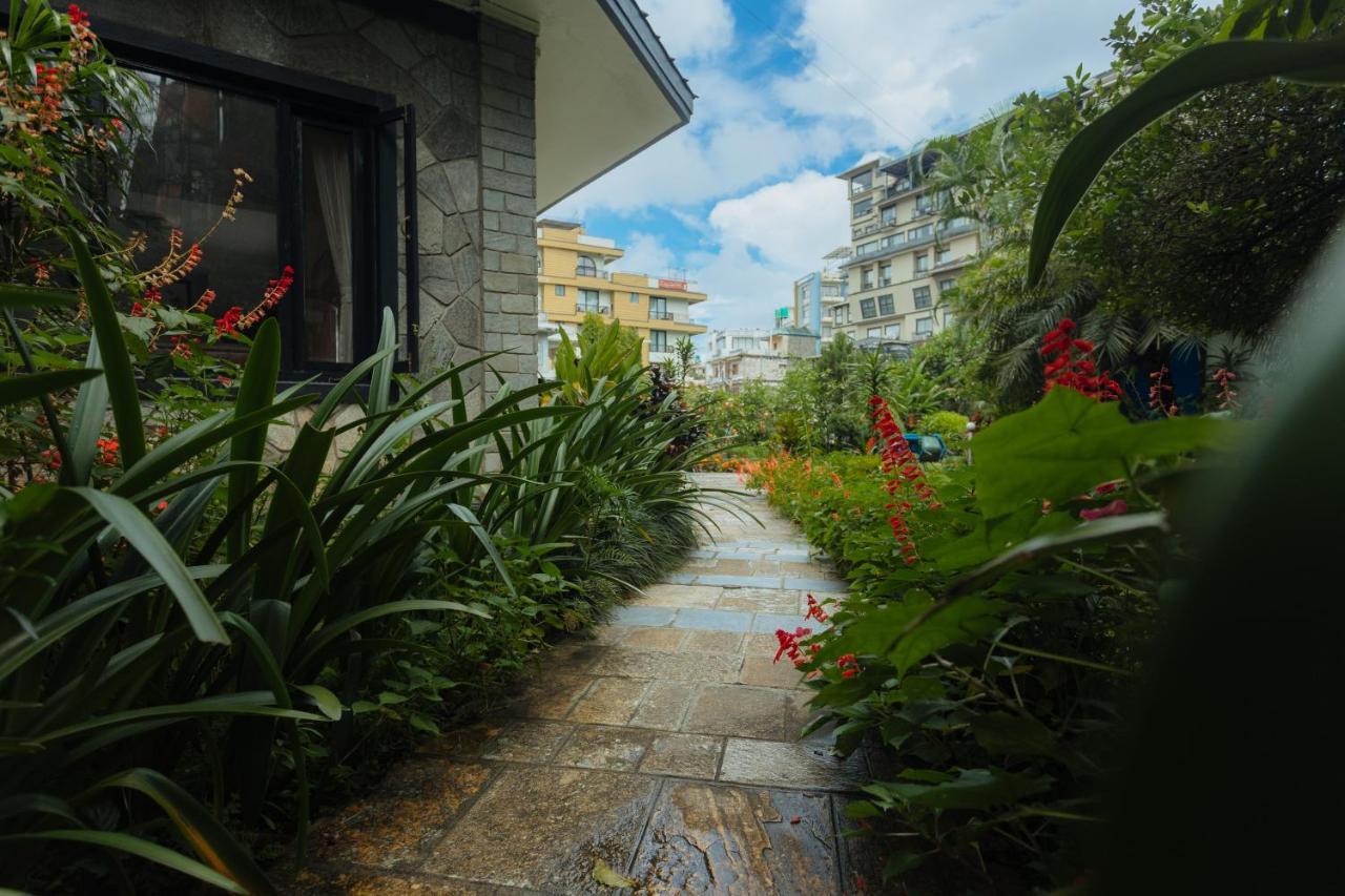 Hotel Tulsi Pokhara Bagian luar foto