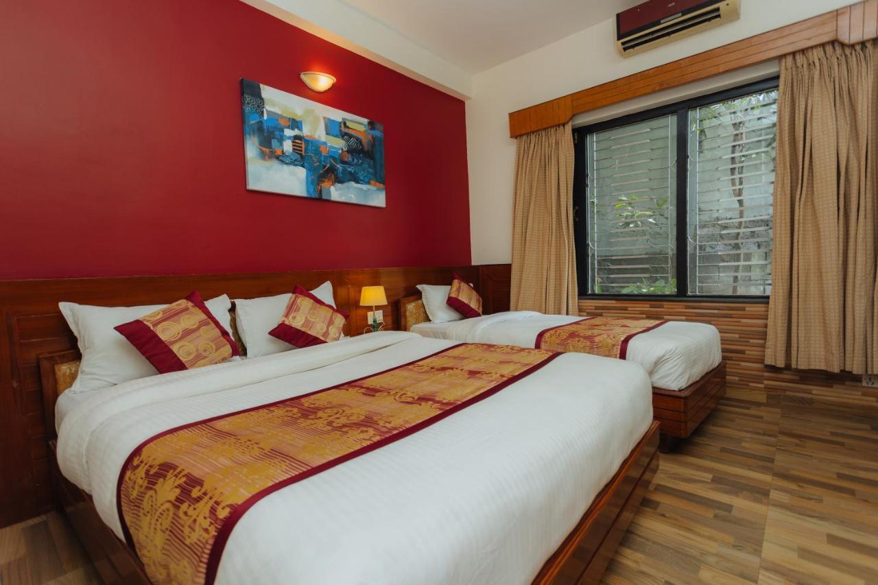 Hotel Tulsi Pokhara Bagian luar foto
