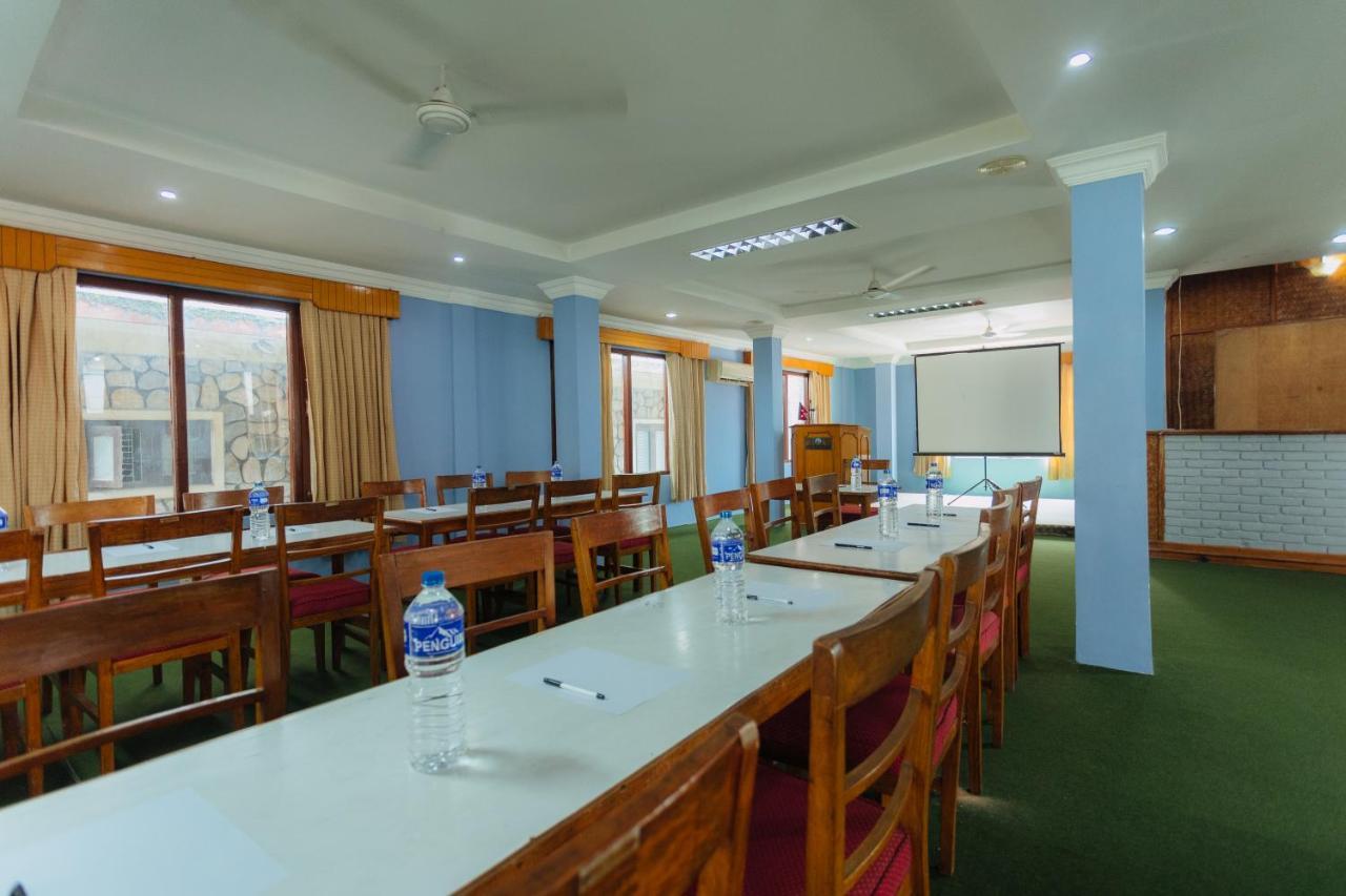 Hotel Tulsi Pokhara Bagian luar foto