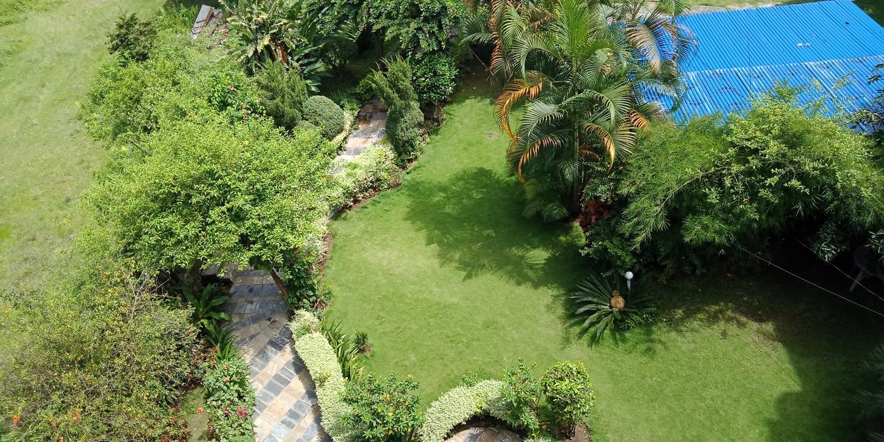 Hotel Tulsi Pokhara Bagian luar foto
